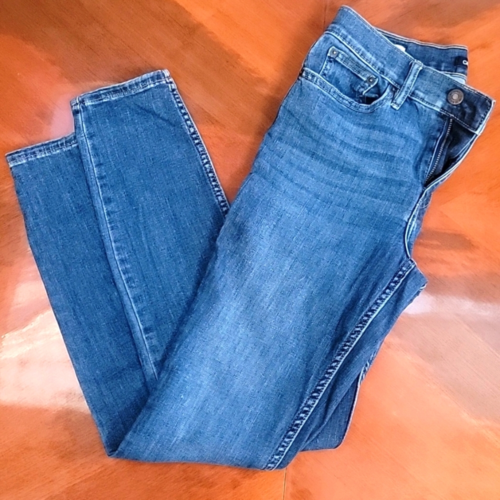 Calvin Klein women's jeans NWOT Size 2/26